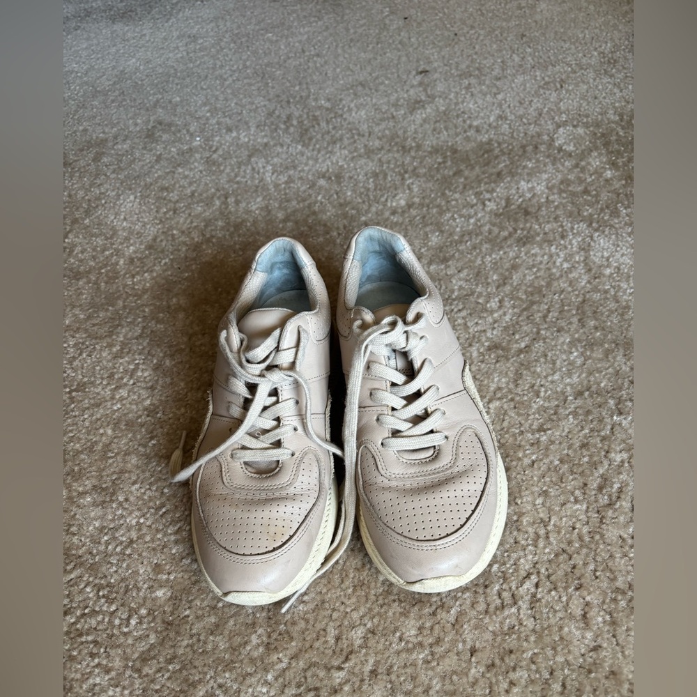 Everlane Mavue Leather Sneakers
